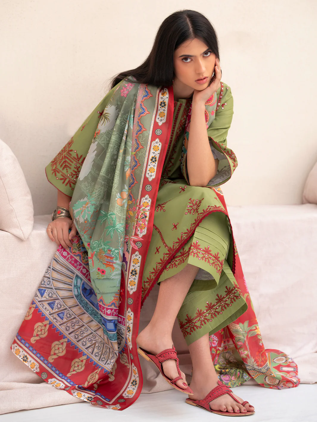 83 - A | 3 PC LAWN - Image 4