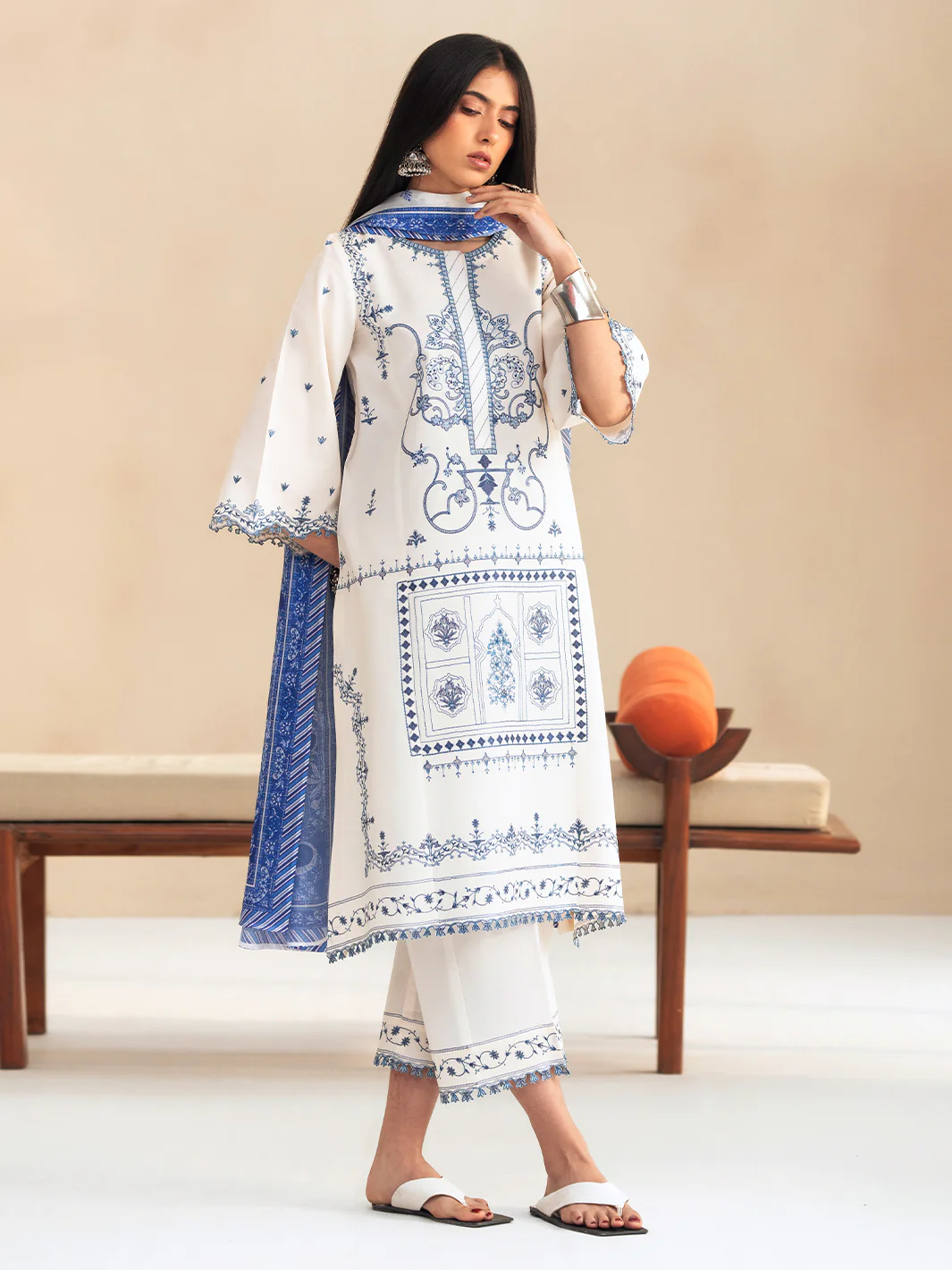 85 - B | 3 PC LAWN - Image 3