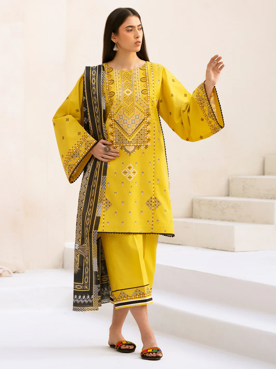 86 - B | 3 PC LAWN - Image 4