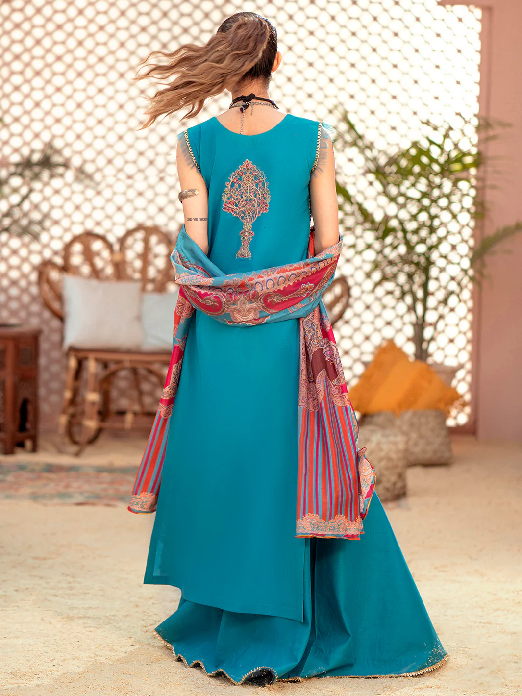 915 - B | Three Piece Unstitched - Image 2