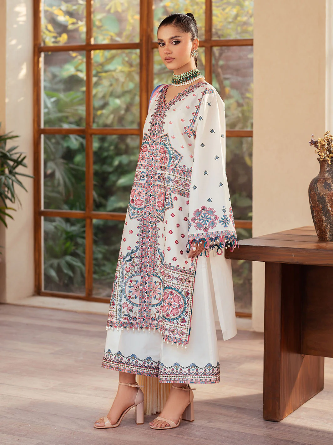 92 - A | 3 PC LAWN - Image 3