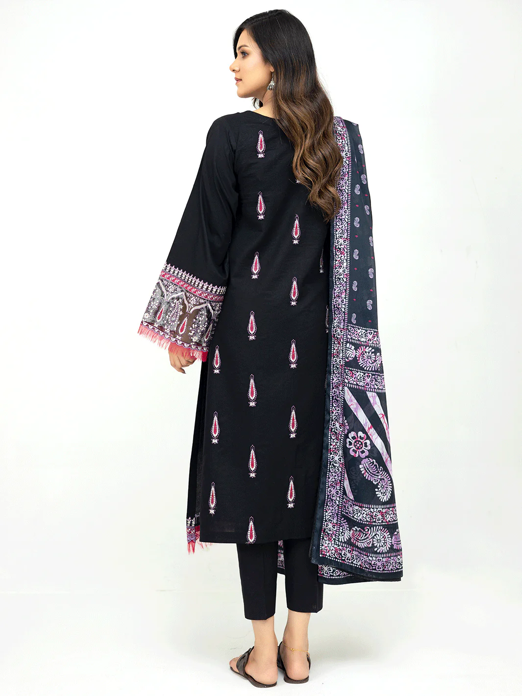 D - 102 | Three Piece Unstitch - Image 3