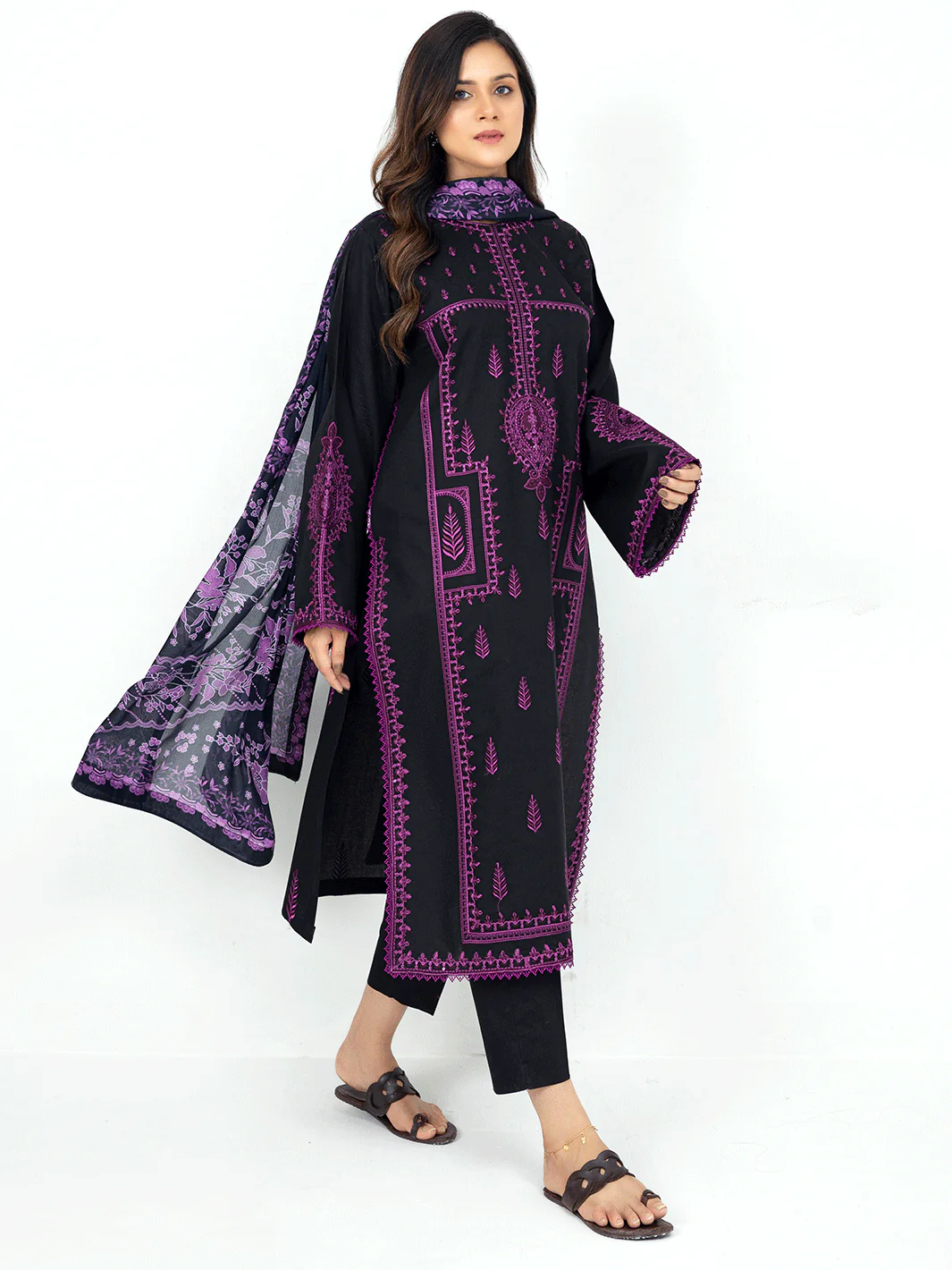 D - 103 | Three Piece Unstitch - Image 4