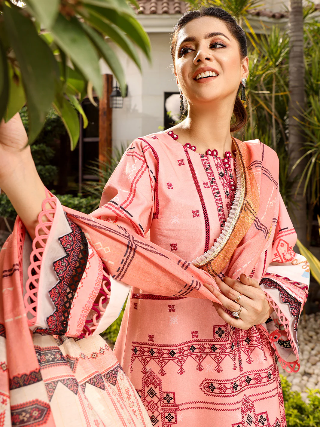 D#2019A | 3 Piece Luxury Unstitched - Image 3