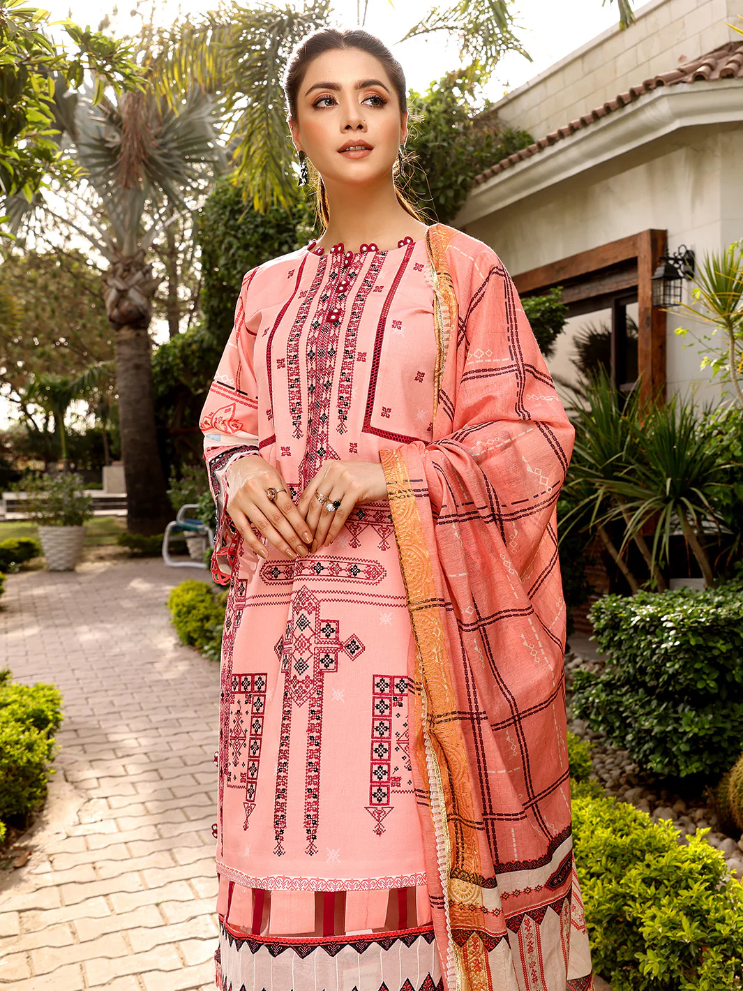 D#2019A | 3 Piece Luxury Unstitched - Image 4