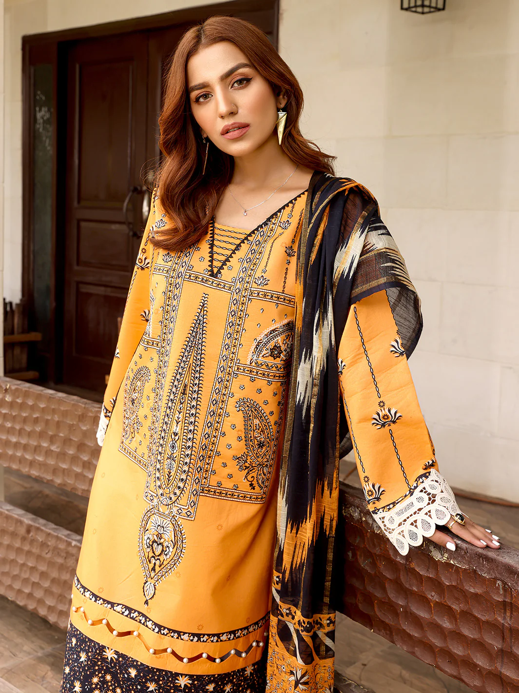 D#2020B | 3 Piece Luxury Unstitched - Image 2