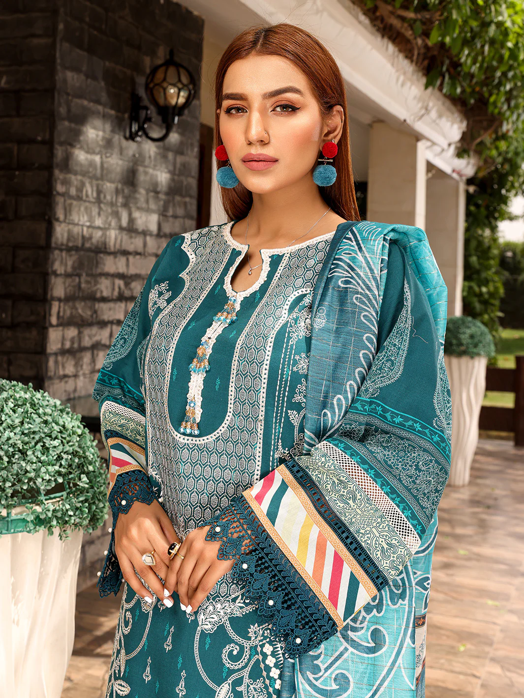 D#2022A | 3 Piece Luxury Unstitched - Image 4