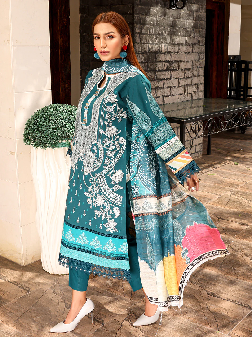 D#2022A | 3 Piece Luxury Unstitched - Image 6