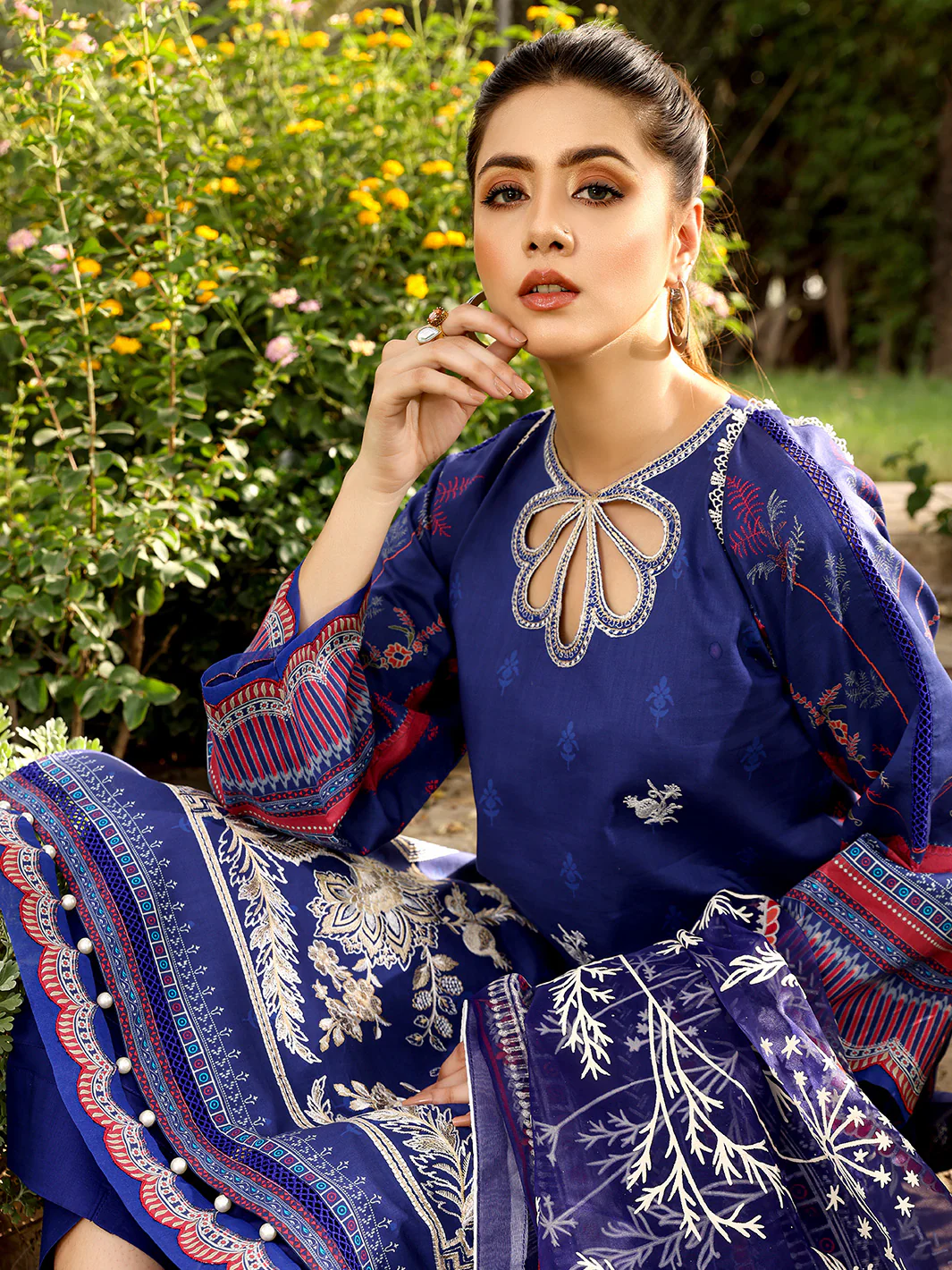 D#2025B | 3 Piece Luxury Unstitched - Image 4