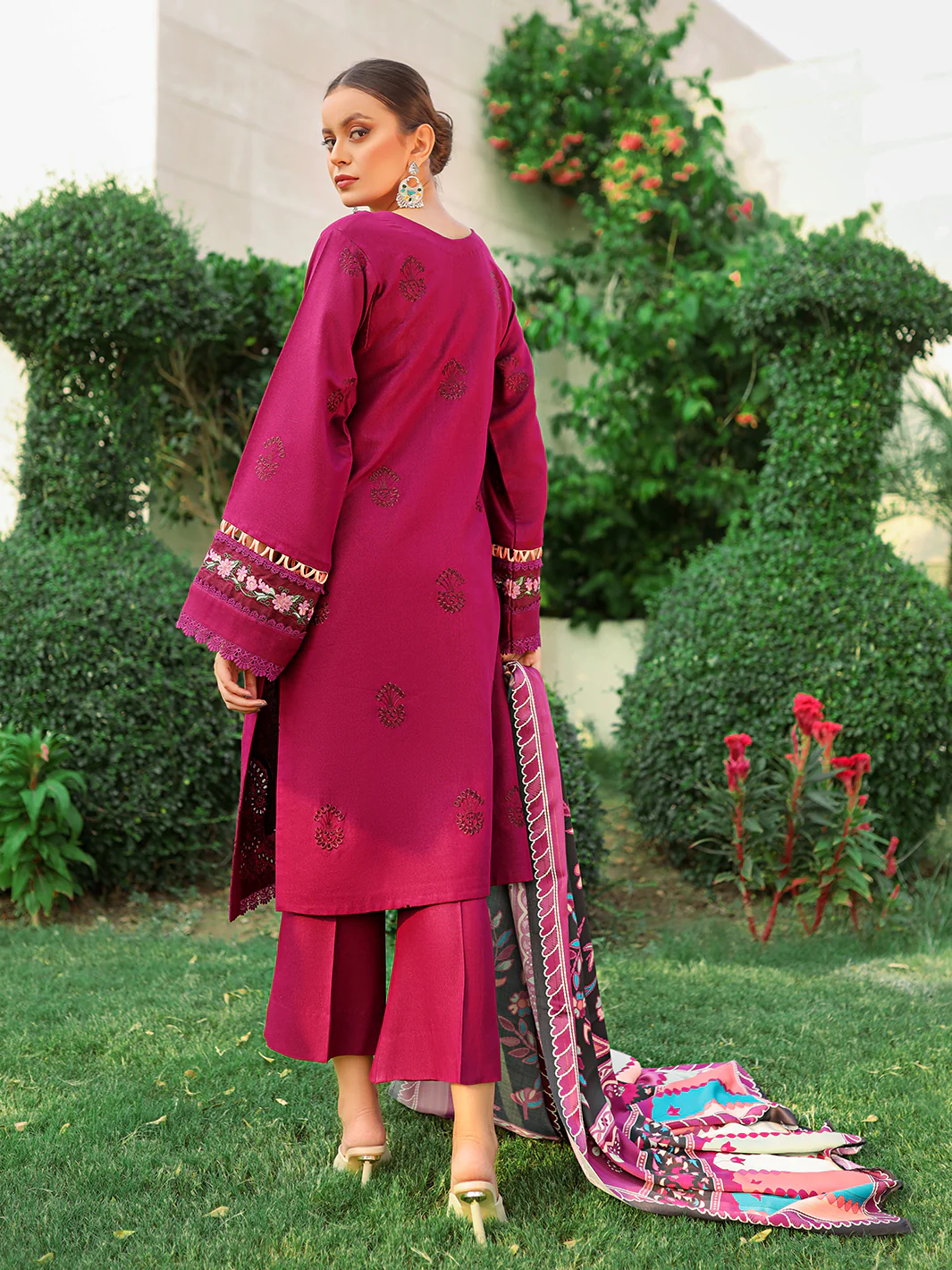 D#756-A | 3 PC Karandi Unstitched - Image 5
