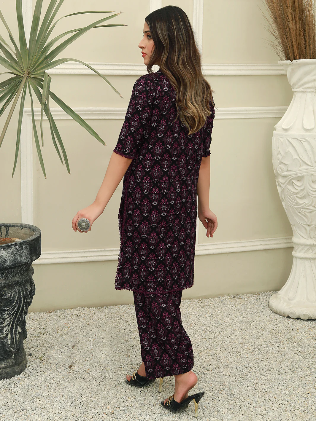 Design 06 | 2 Piece Unstitch - Image 3