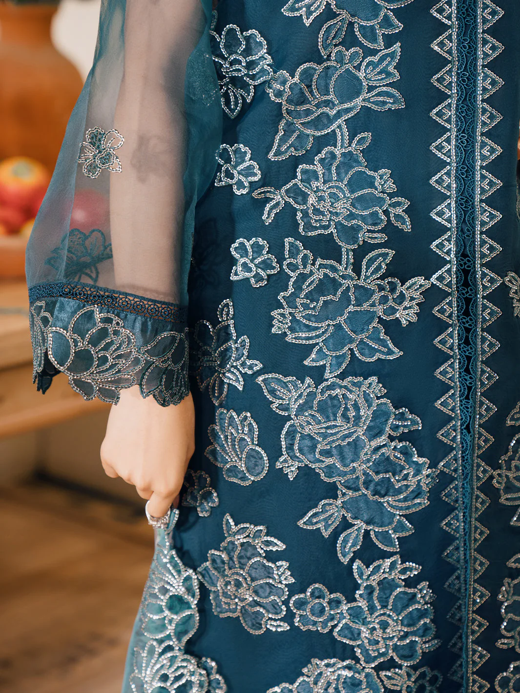 MAVI | 3 PC LUXURY LAWN - Image 7